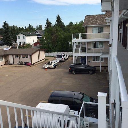 Raccoon Lodge Motel Sylvan Lake Dış mekan fotoğraf
