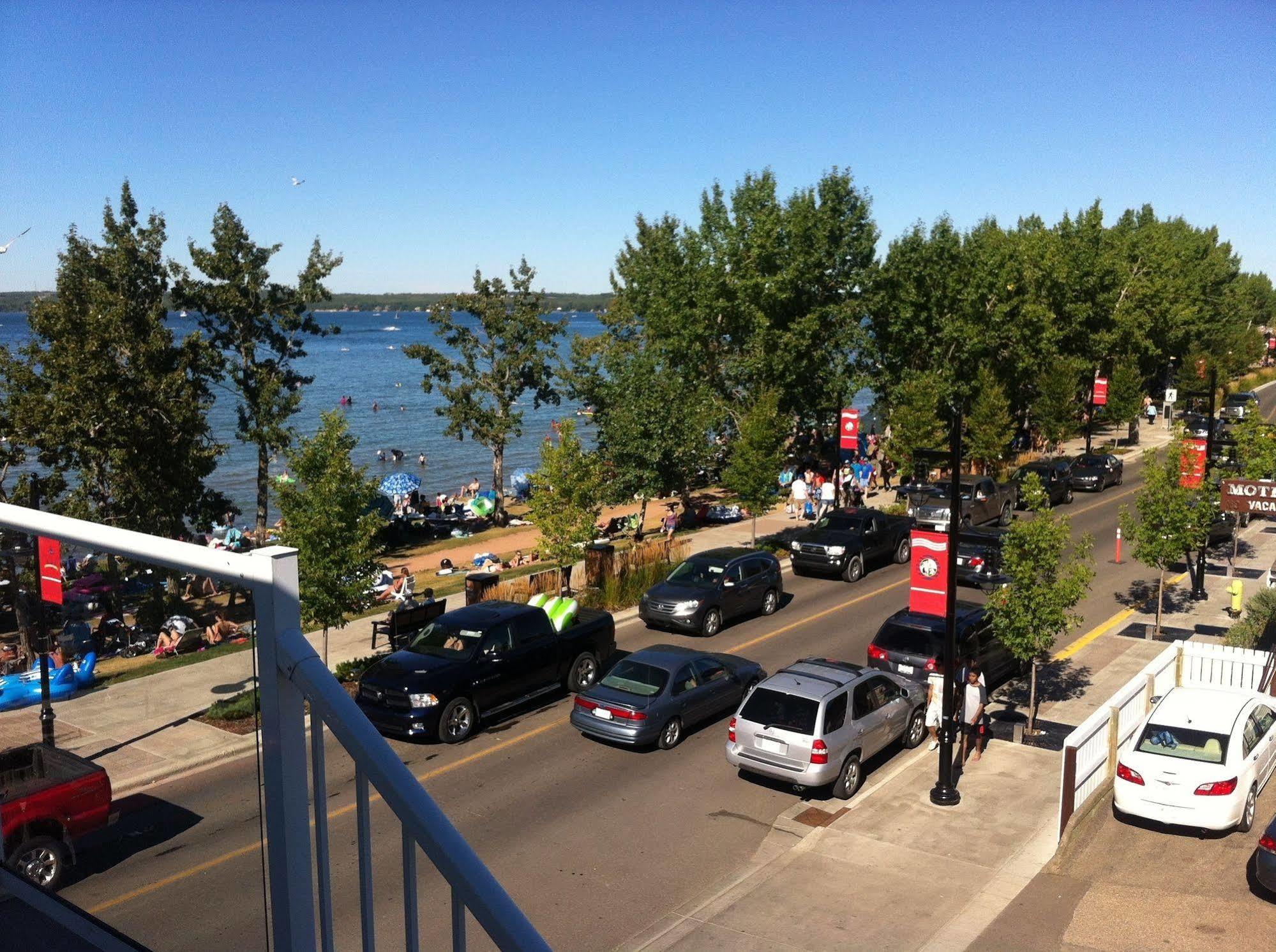 Raccoon Lodge Motel Sylvan Lake Dış mekan fotoğraf